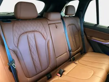 BMW X5 M60i xDrive Individual Pano AHK Massagesitze