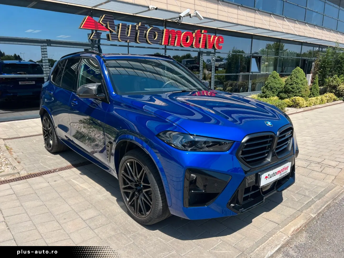 BMW X5 M M Competition B&W Carbon