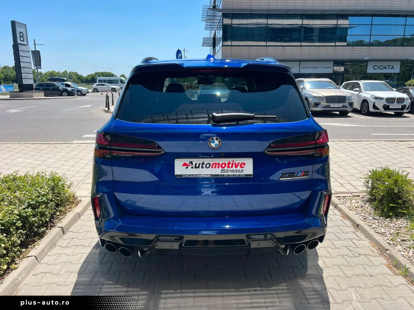 BMW X5 M M Competition B&W Carbon