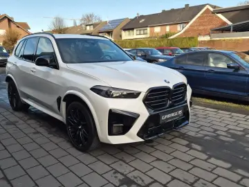 BMW X5 M Competition AKRAPOVIC B&W SKY M´DRIVERS AHK