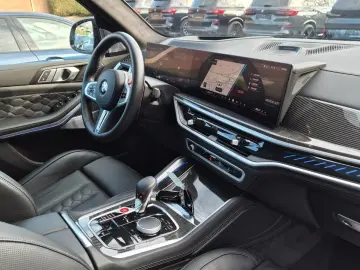 BMW X5 M Competition AKRAPOVIC B&W SKY M´DRIVERS AHK