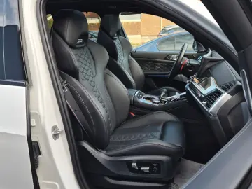 BMW X5 M Competition AKRAPOVIC B&W SKY M´DRIVERS AHK