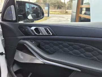 BMW X5 M Competition AKRAPOVIC B&W SKY M´DRIVERS AHK