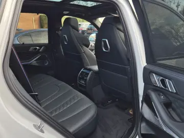 BMW X5 M Competition AKRAPOVIC B&W SKY M´DRIVERS AHK