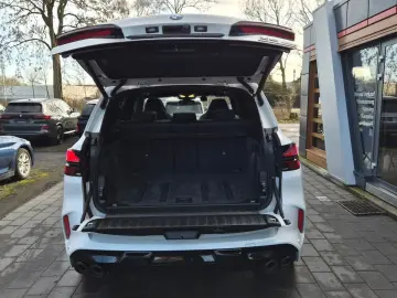 BMW X5 M Competition AKRAPOVIC B&W SKY M´DRIVERS AHK