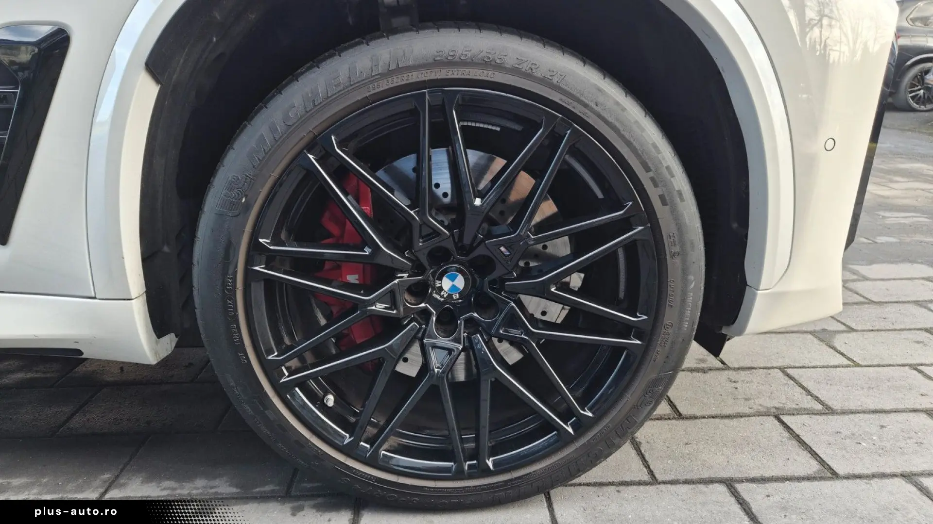 BMW X5 M Competition AKRAPOVIC B&W SKY M´DRIVERS AHK