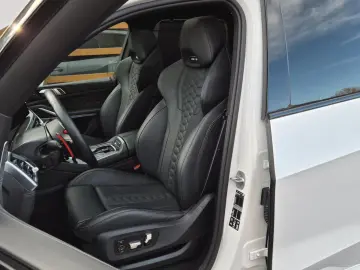 BMW X5 M Competition AKRAPOVIC B&W SKY M´DRIVERS AHK