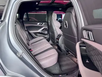 BMW X6 M Competition LCI Bowers Drivers Carbon Pano