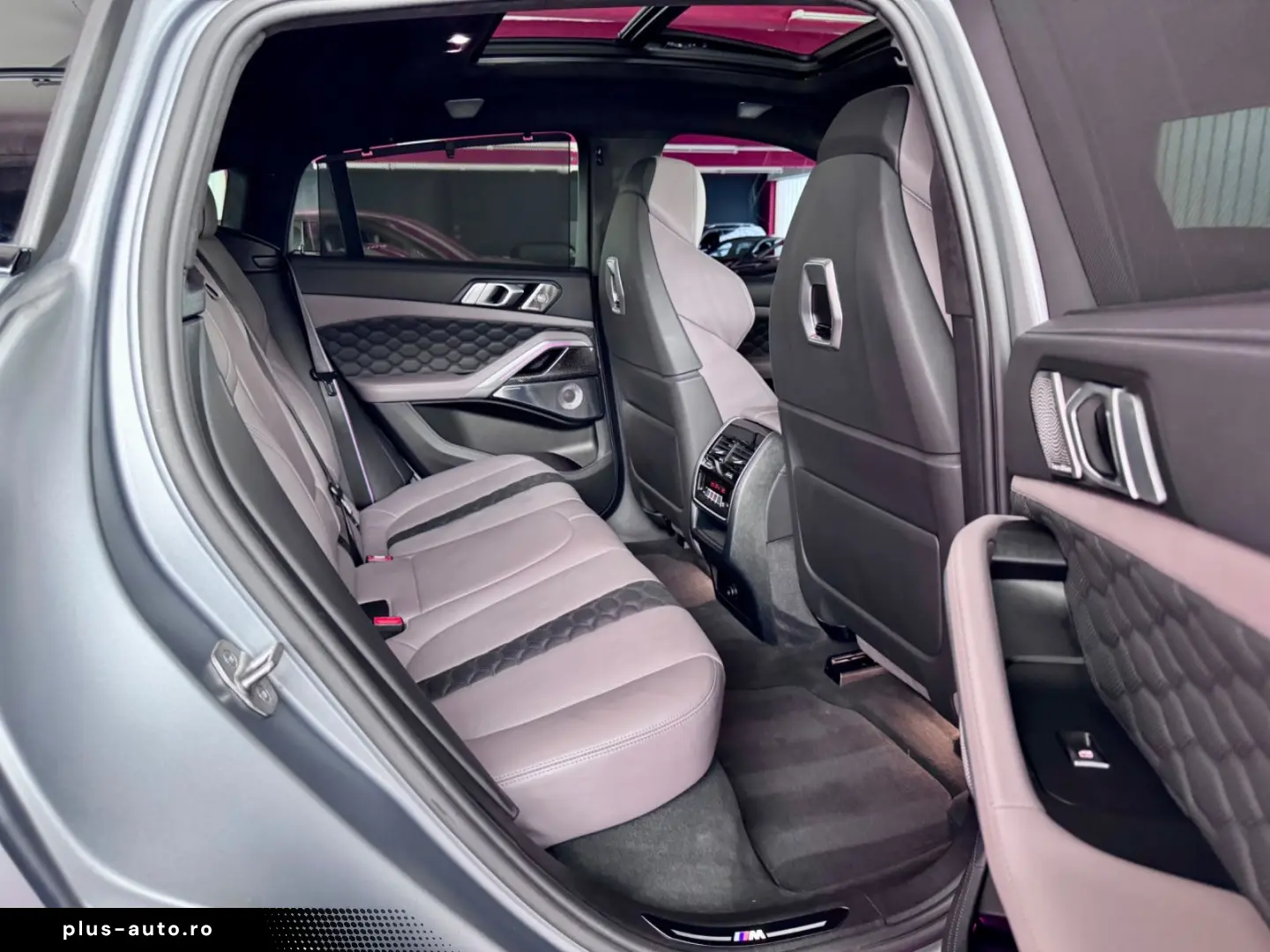 BMW X6 M Competition LCI Bowers Drivers Carbon Pano