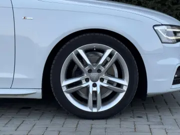 AUDI A4 Avant  S-Line  Euro 6