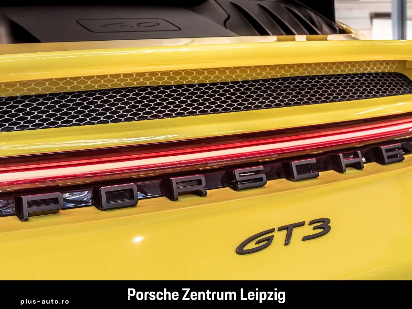 PORSCHE 992 911 GT3 Clubsport Lift Matrix BOSE Vollschal