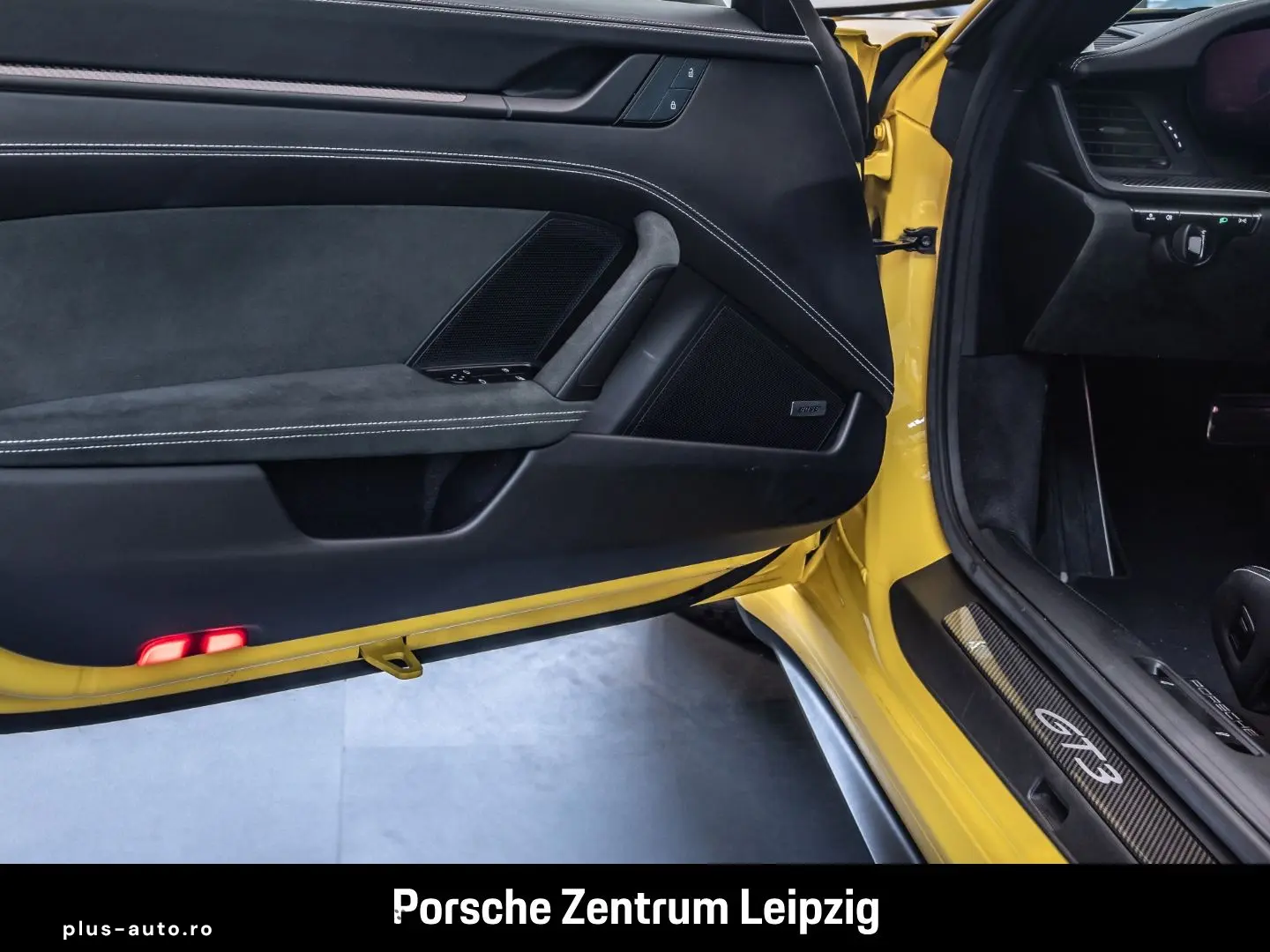 PORSCHE 992 911 GT3 Clubsport Lift Matrix BOSE Vollschal