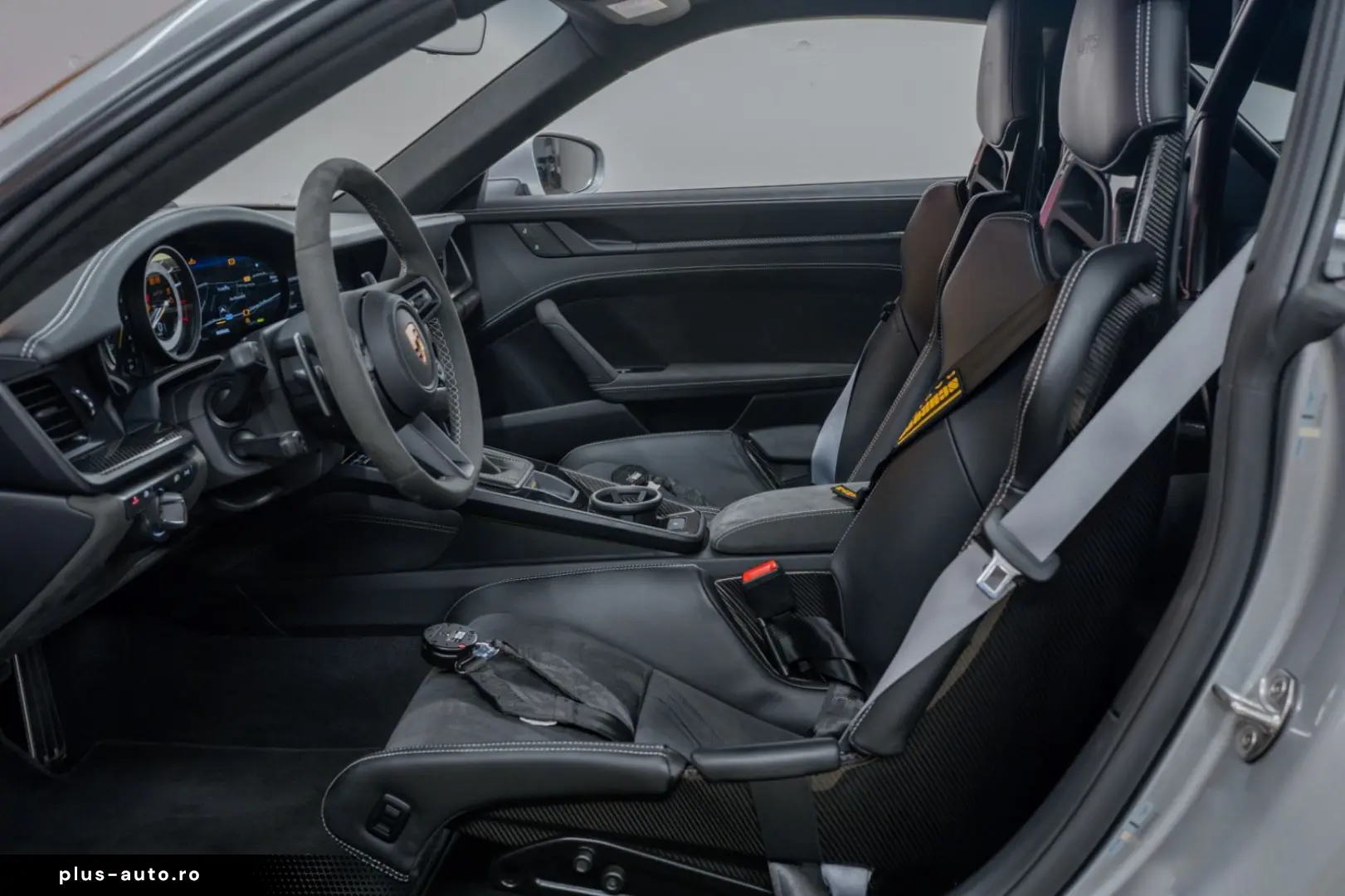 PORSCHE 992 GT3 PERFECT CONDITION STOCK LIKE NEW