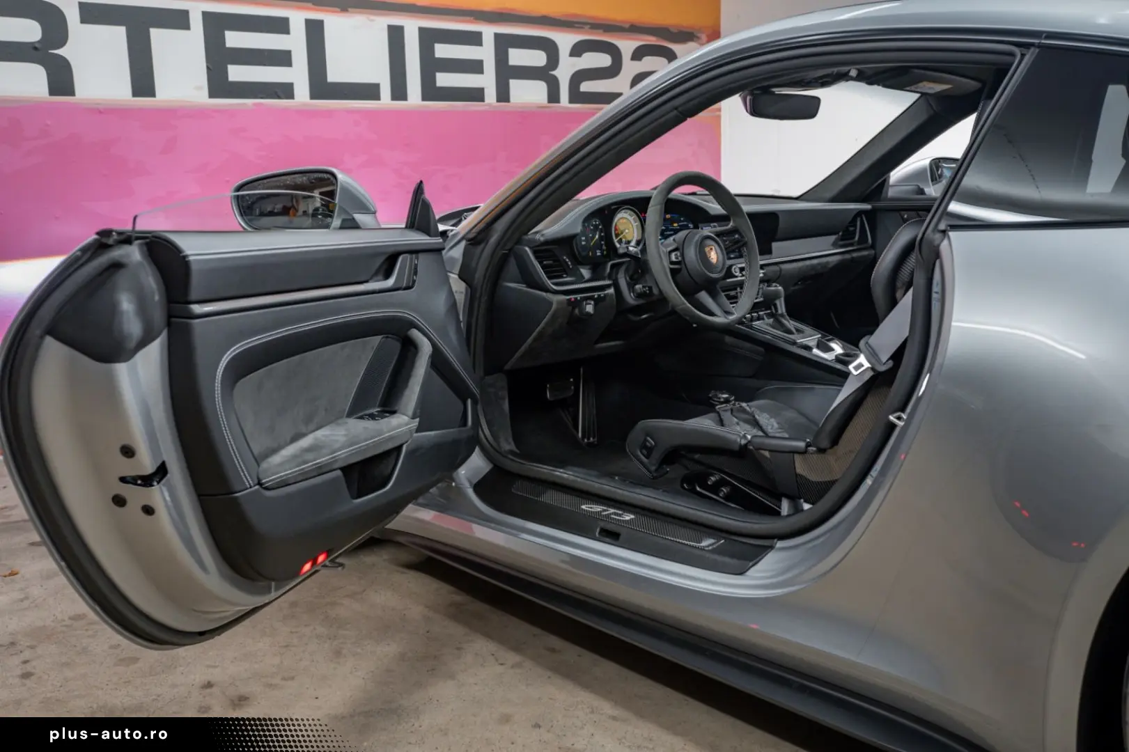 PORSCHE 992 GT3 PERFECT CONDITION STOCK LIKE NEW