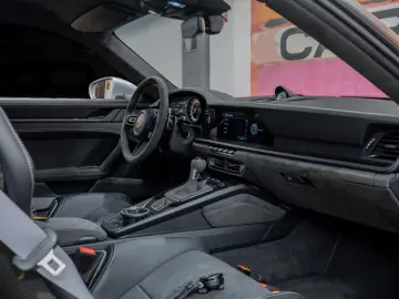 PORSCHE 992 GT3 PERFECT CONDITION STOCK LIKE NEW