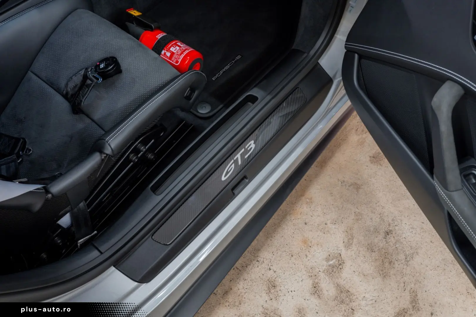 PORSCHE 992 GT3 PERFECT CONDITION STOCK LIKE NEW