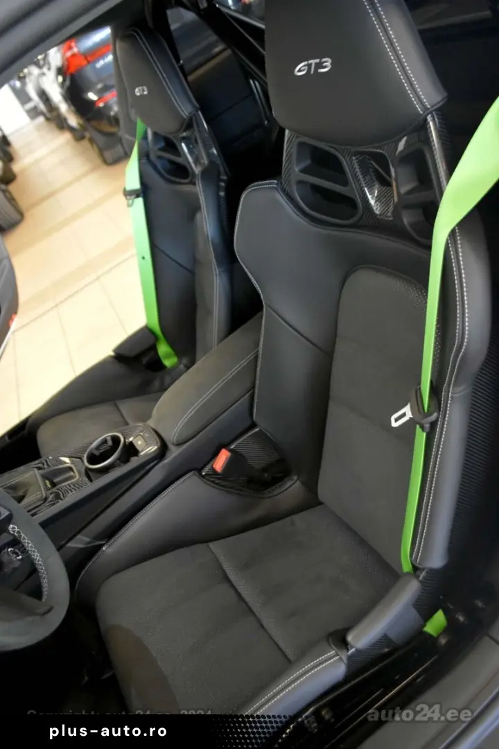 PORSCHE 911 GT3 CLUBSPORT BOSE CARBON LIFTING