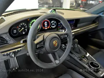 PORSCHE 911 GT3 CLUBSPORT BOSE CARBON LIFTING