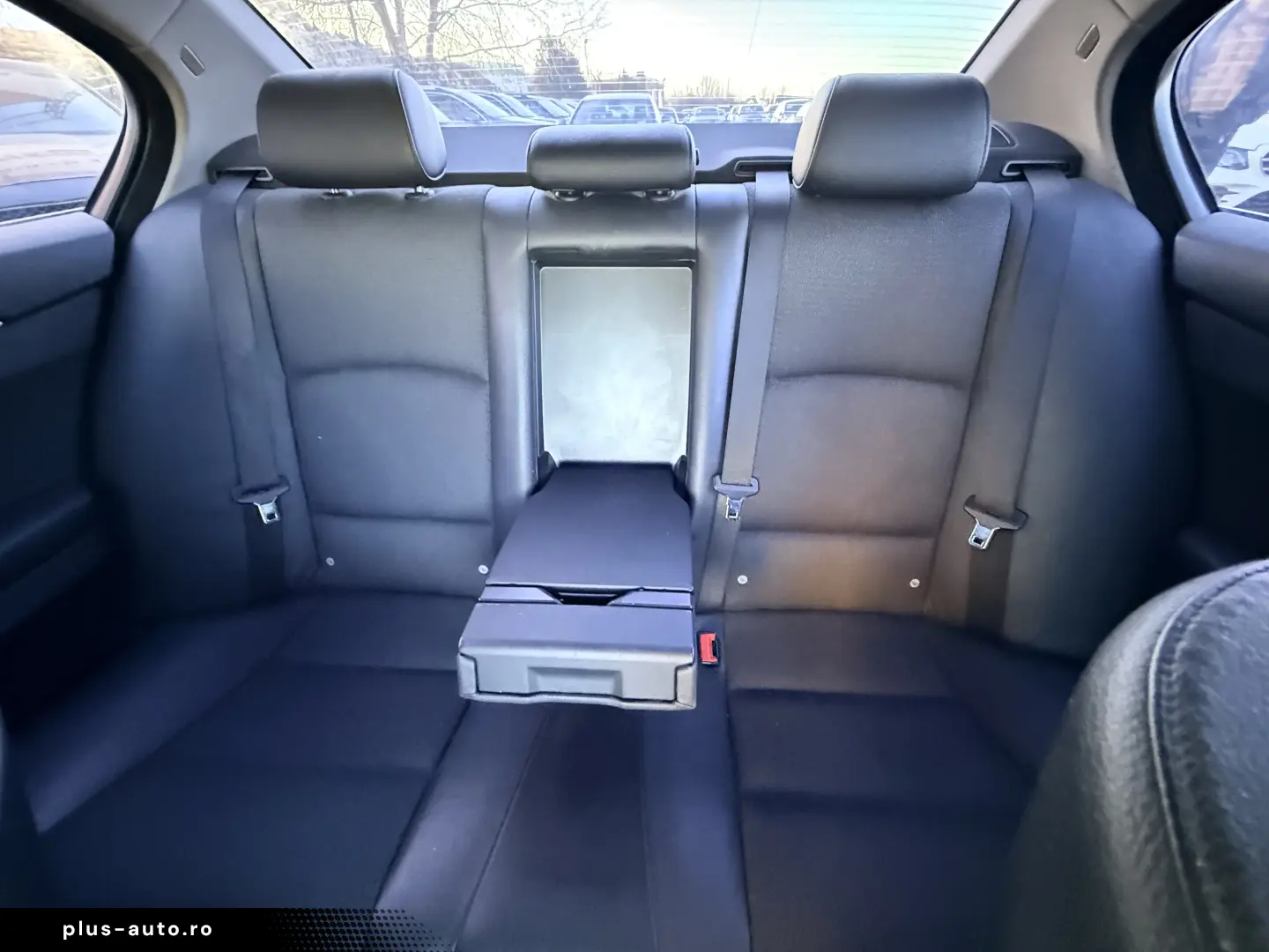 4500e avans 4000e în 3 luni