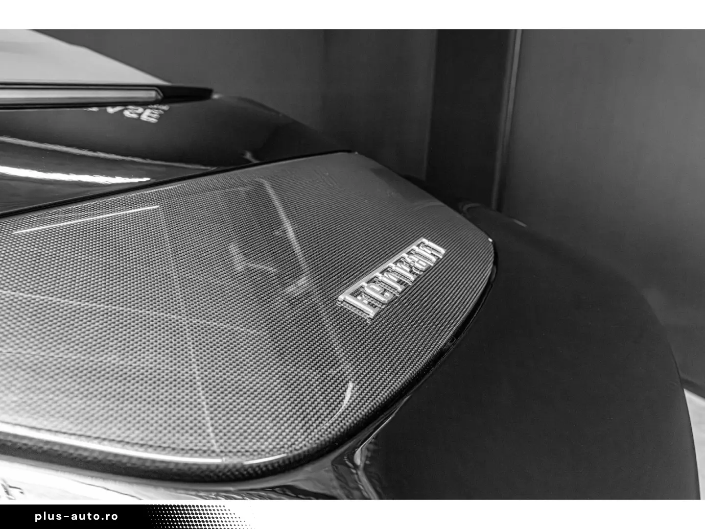 FERRARI Roma SPIDER _ACC_CARBON_360 _MATRIX_ FULL