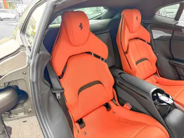 FERRARI Purosangue V12 NO VAT NERO PUROSANGUE CARBON FUL