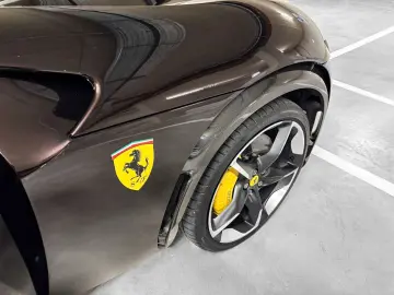 FERRARI Purosangue V12 NO VAT NERO PUROSANGUE CARBON FUL