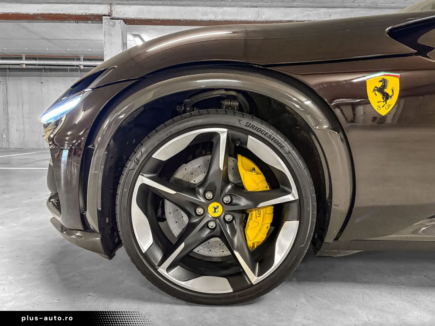 FERRARI Purosangue V12 NO VAT NERO PUROSANGUE CARBON FUL