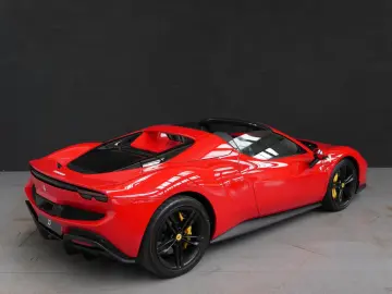 FERRARI 296 GTS Racing Lift JBL LED-Carbon Display 5Year