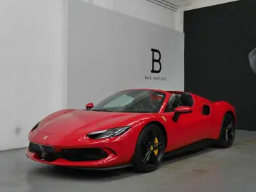 FERRARI 296 GTS Racing Lift JBL LED-Carbon Display 5Year