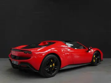 FERRARI 296 GTS Racing Lift JBL LED-Carbon Display 5Year