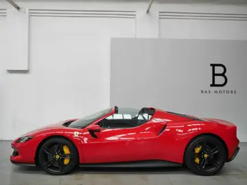 FERRARI 296 GTS Racing Lift JBL LED-Carbon Display 5Year