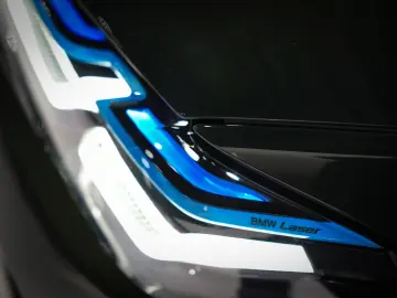 BMW M5 Lim. Competition B&W LASER MASSAGE HUD 360 KA