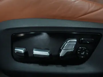 BMW M5 Lim. Competition B&W LASER MASSAGE HUD 360 KA