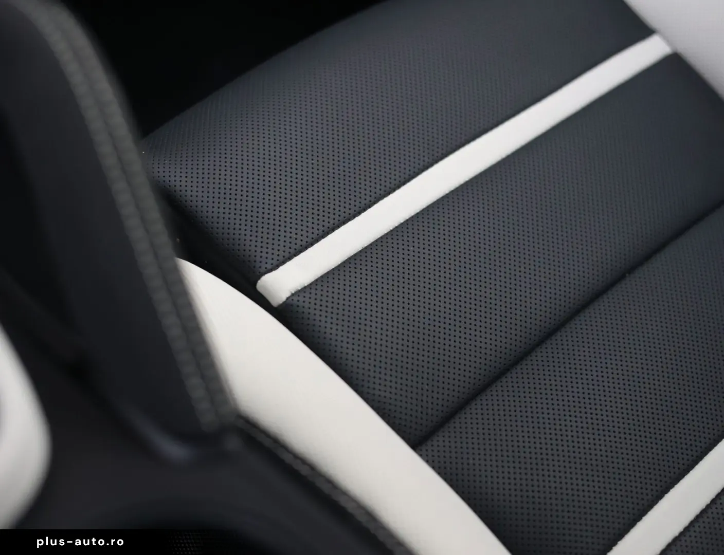 PORSCHE Cayenne E-Hybrid   PTS - Manufaktur - Voll!