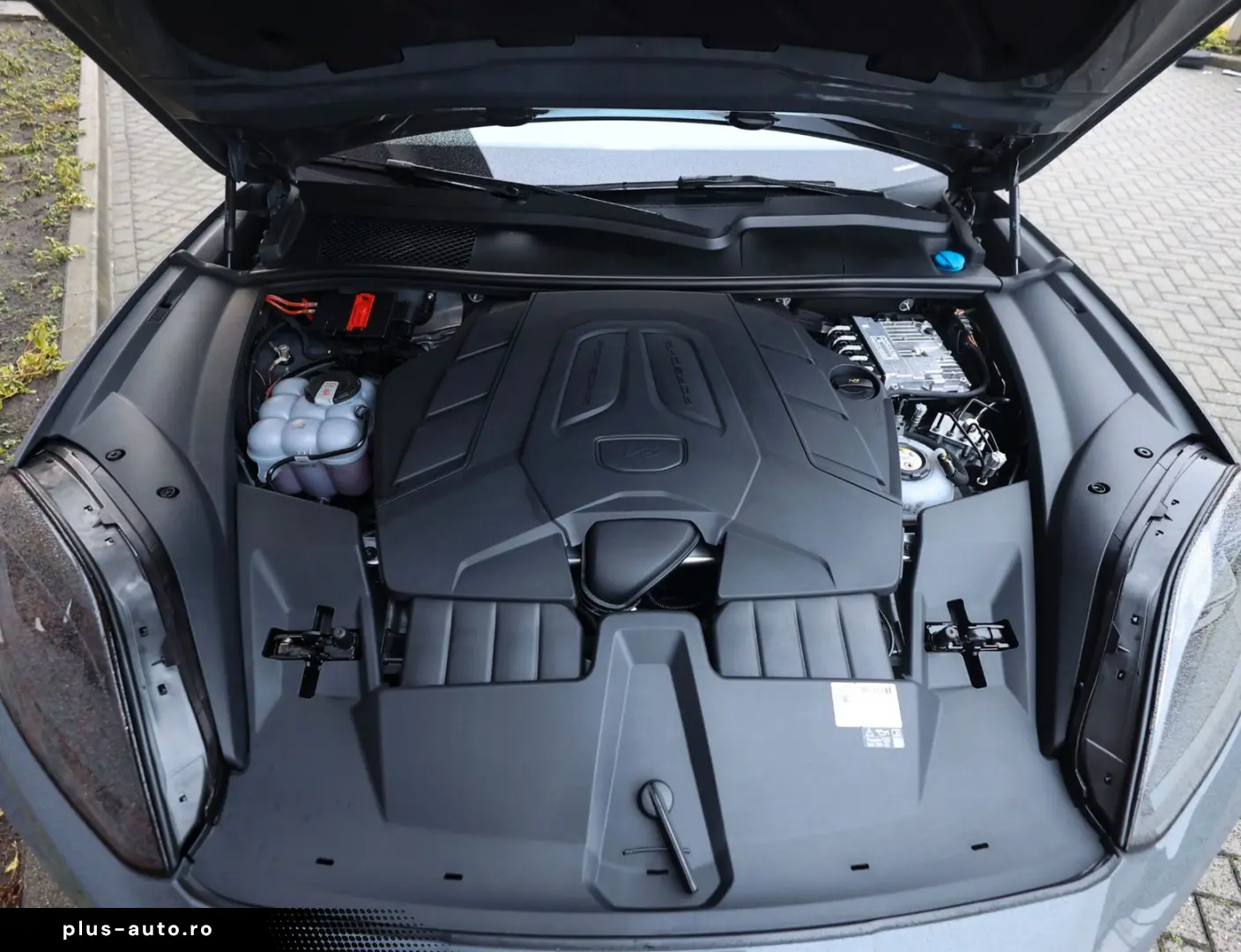 PORSCHE Cayenne E-Hybrid   PTS - Manufaktur - Voll!