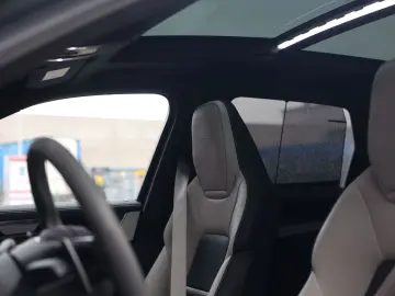 PORSCHE Cayenne E-Hybrid   PTS - Manufaktur - Voll!