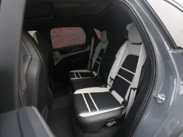 PORSCHE Cayenne E-Hybrid   PTS - Manufaktur - Voll!