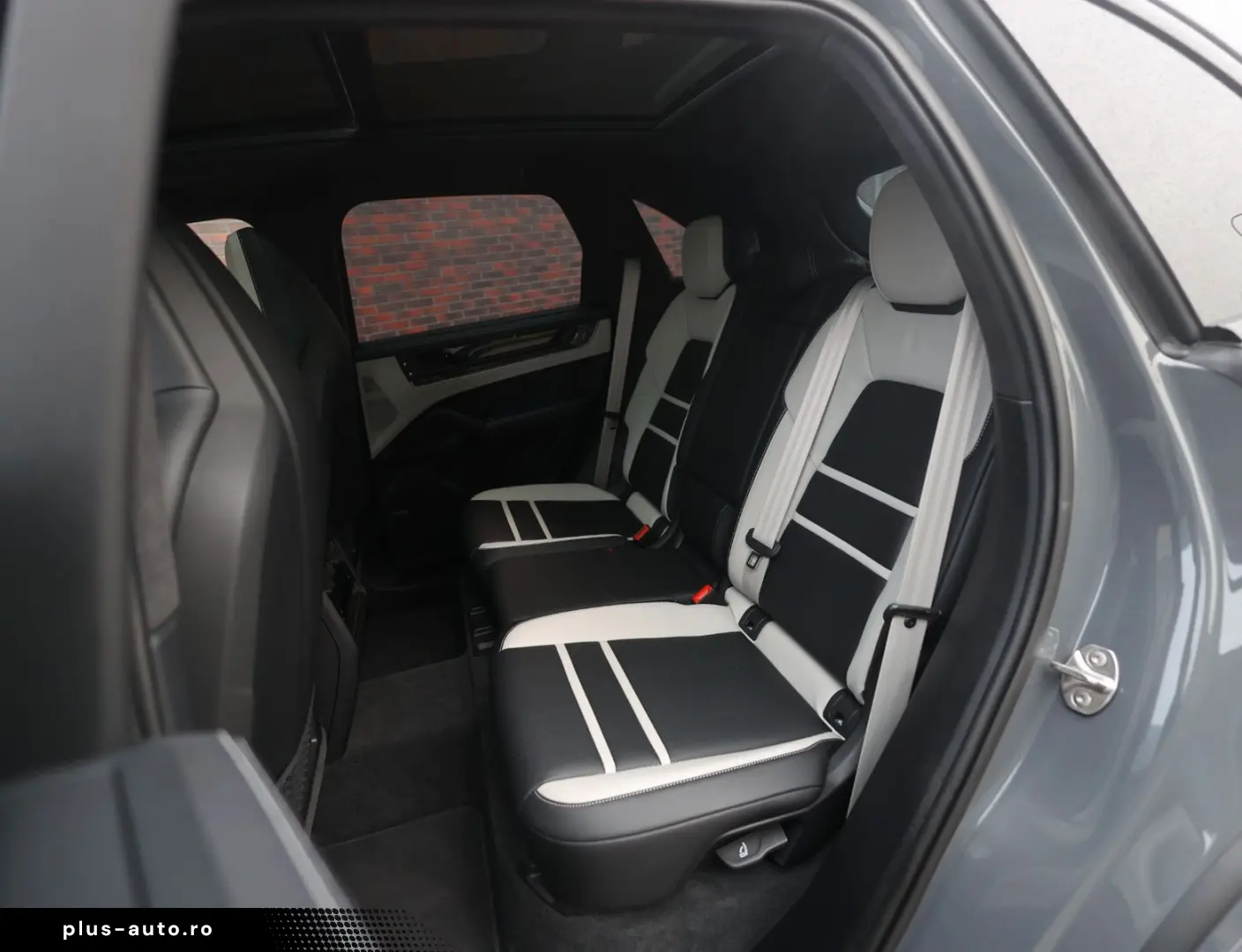 PORSCHE Cayenne E-Hybrid   PTS - Manufaktur - Voll!