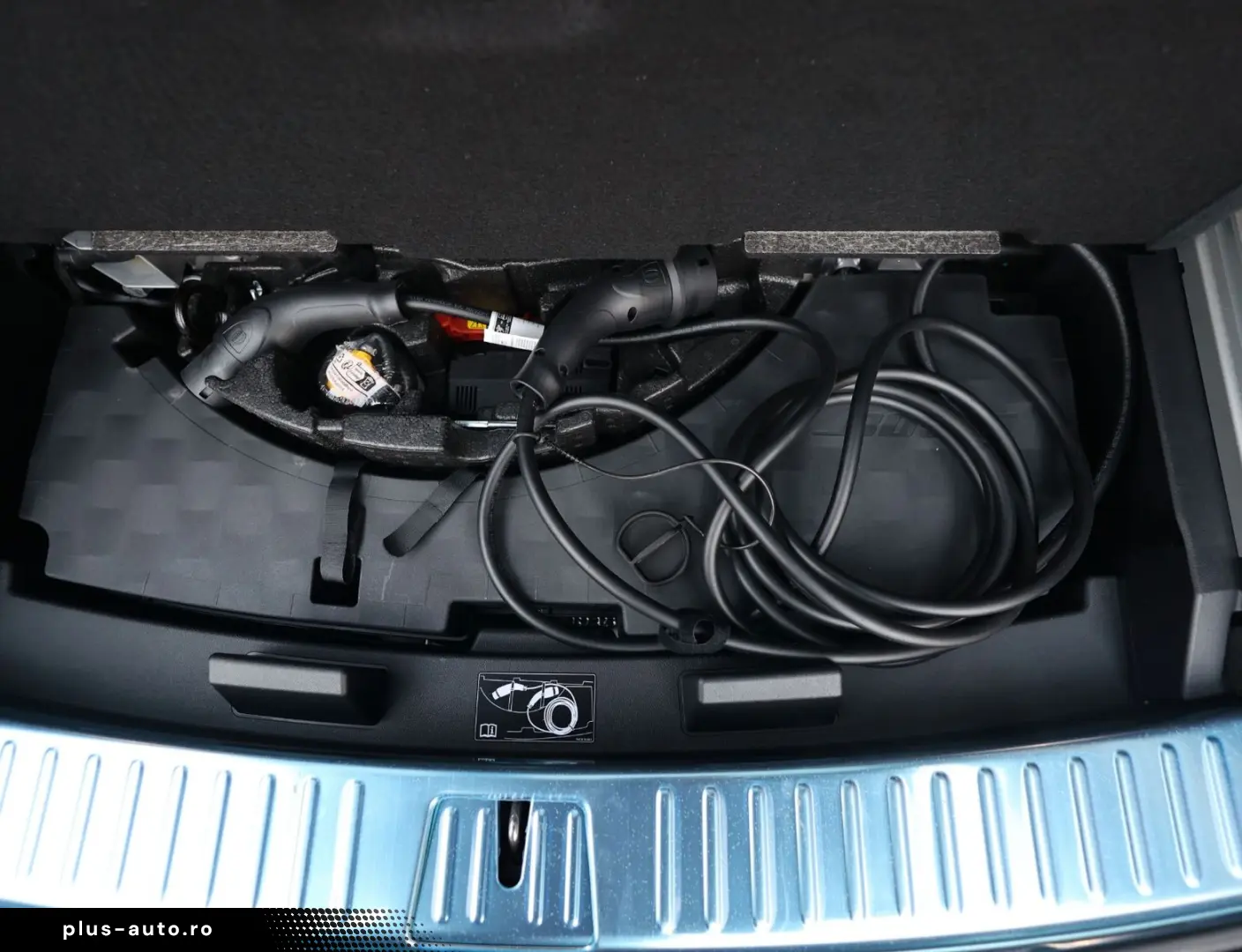 PORSCHE Cayenne E-Hybrid   PTS - Manufaktur - Voll!