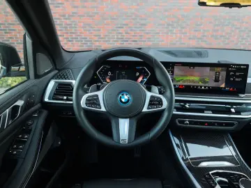 BMW X5 50e xDrive   Pano - AHK - HUD