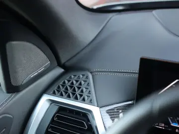 BMW X5 50e xDrive   Pano - AHK - HUD