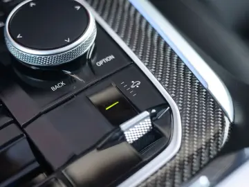 BMW X5 50e xDrive   Pano - AHK - HUD