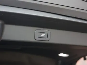 LAND ROVER Range Rover Sport P550e Autobiography