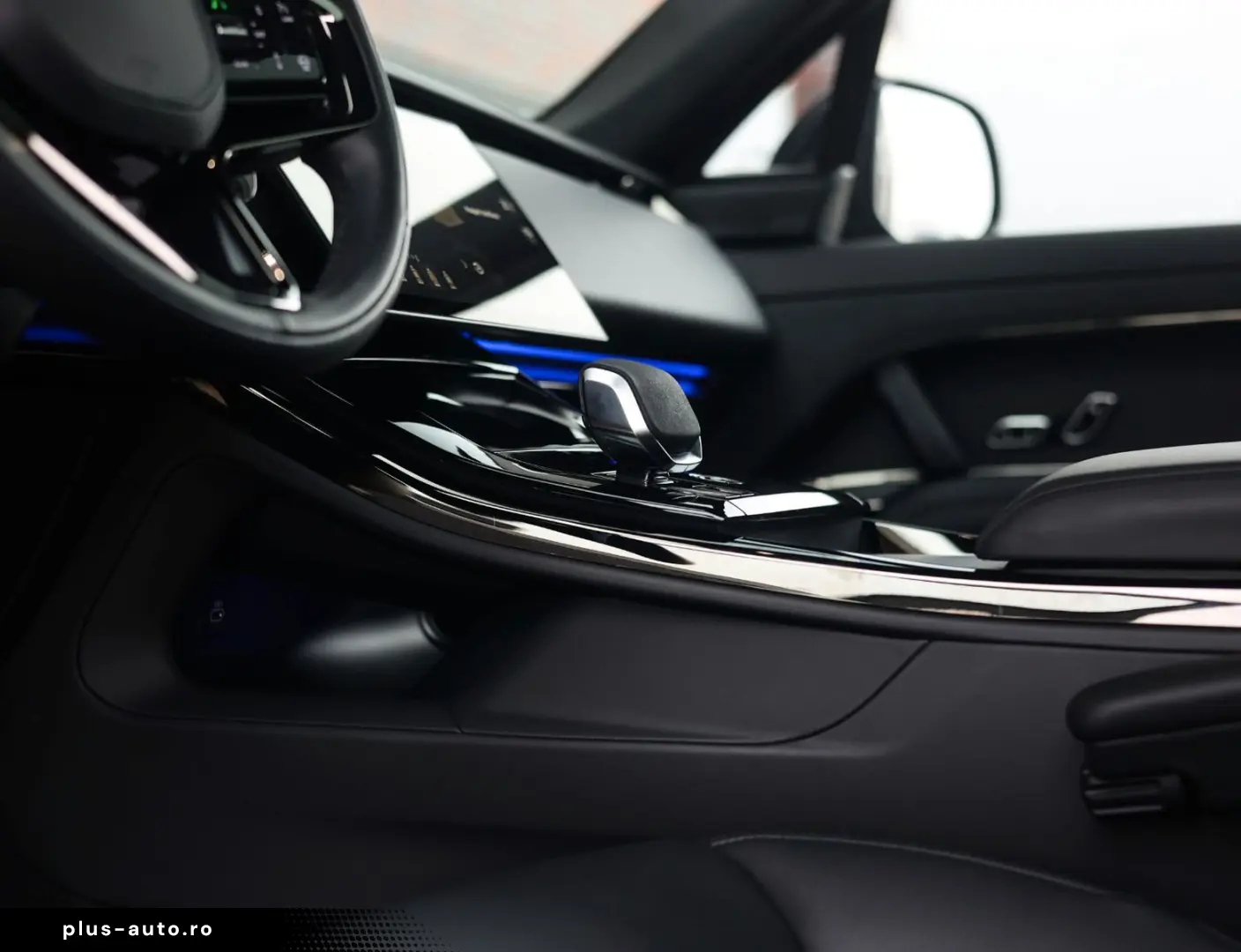 LAND ROVER Range Rover Sport P550e Autobiography