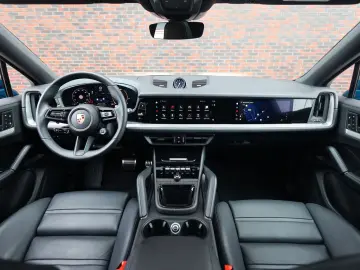 PORSCHE Cayenne Coupe E-Hybrid   Pano - AHK