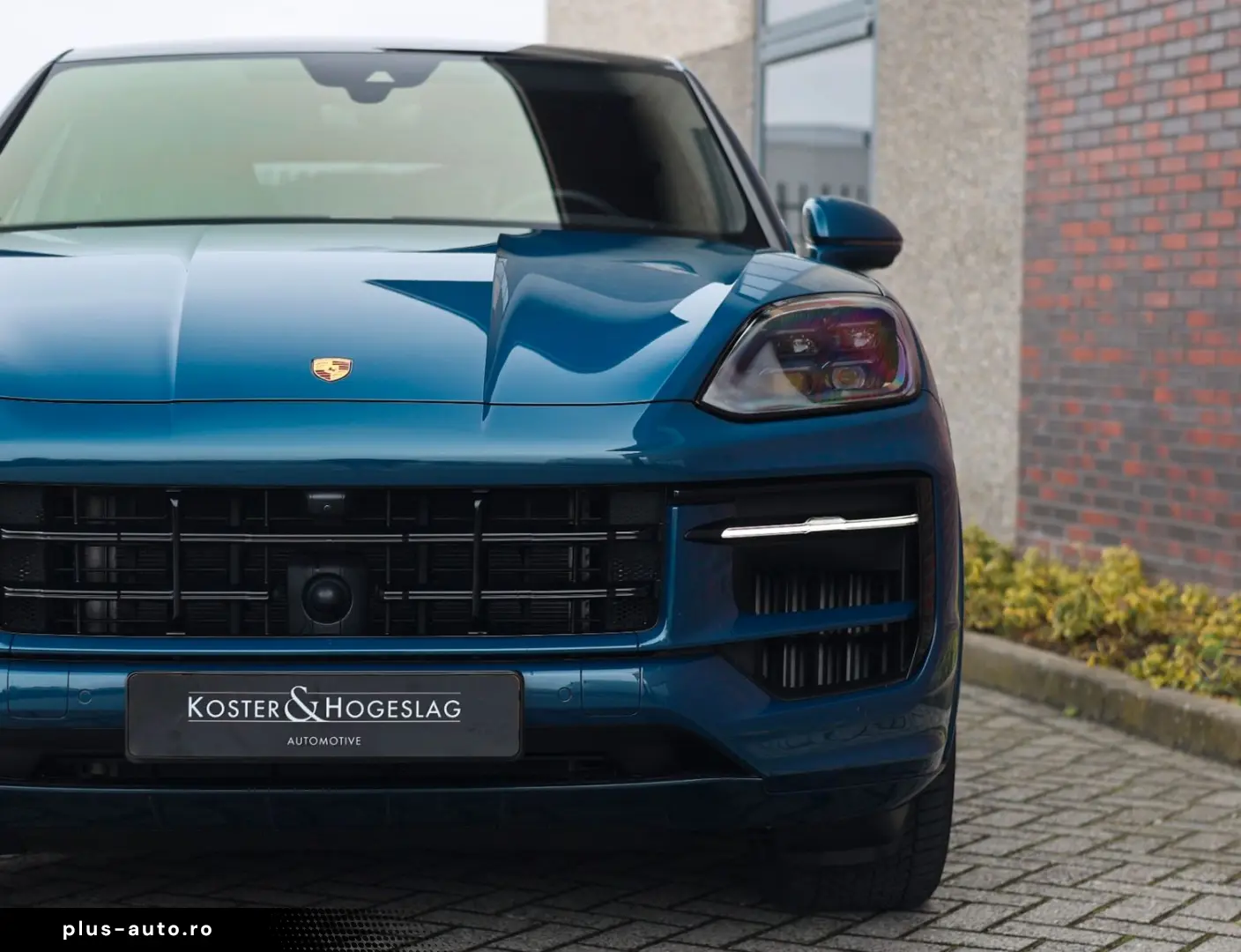 PORSCHE Cayenne Coupe E-Hybrid   Pano - AHK