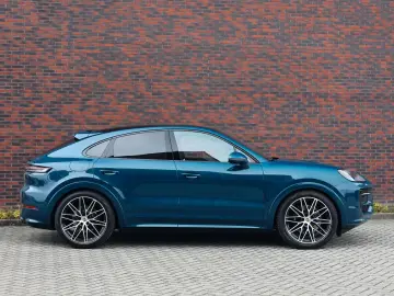 PORSCHE Cayenne Coupe E-Hybrid   Pano - AHK