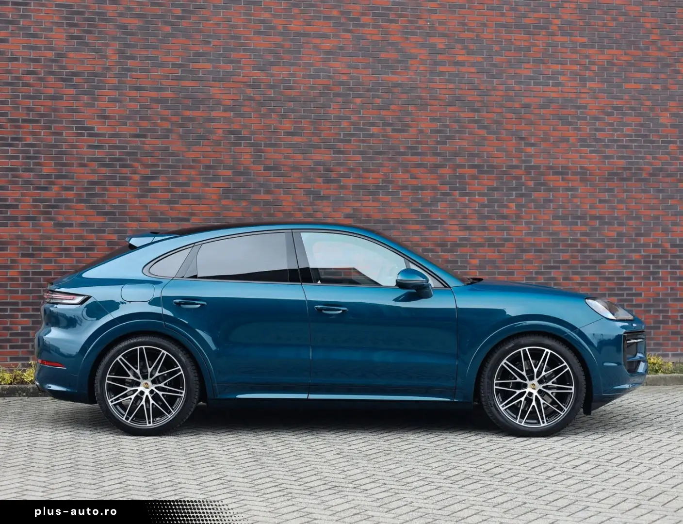PORSCHE Cayenne Coupe E-Hybrid   Pano - AHK