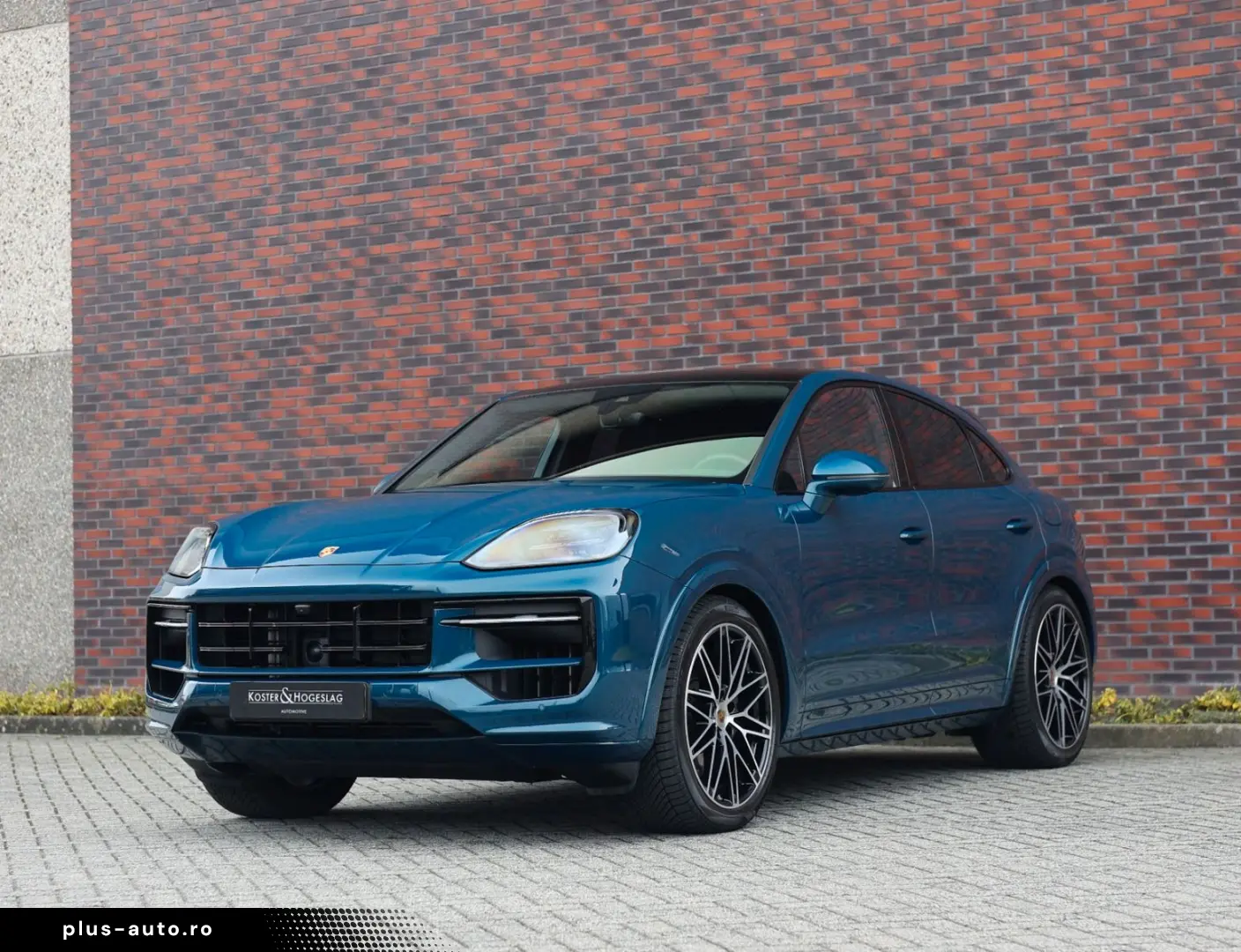 PORSCHE Cayenne Coupe E-Hybrid   Pano - AHK