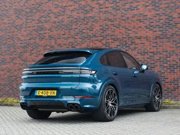 PORSCHE Cayenne Coupe E-Hybrid   Pano - AHK